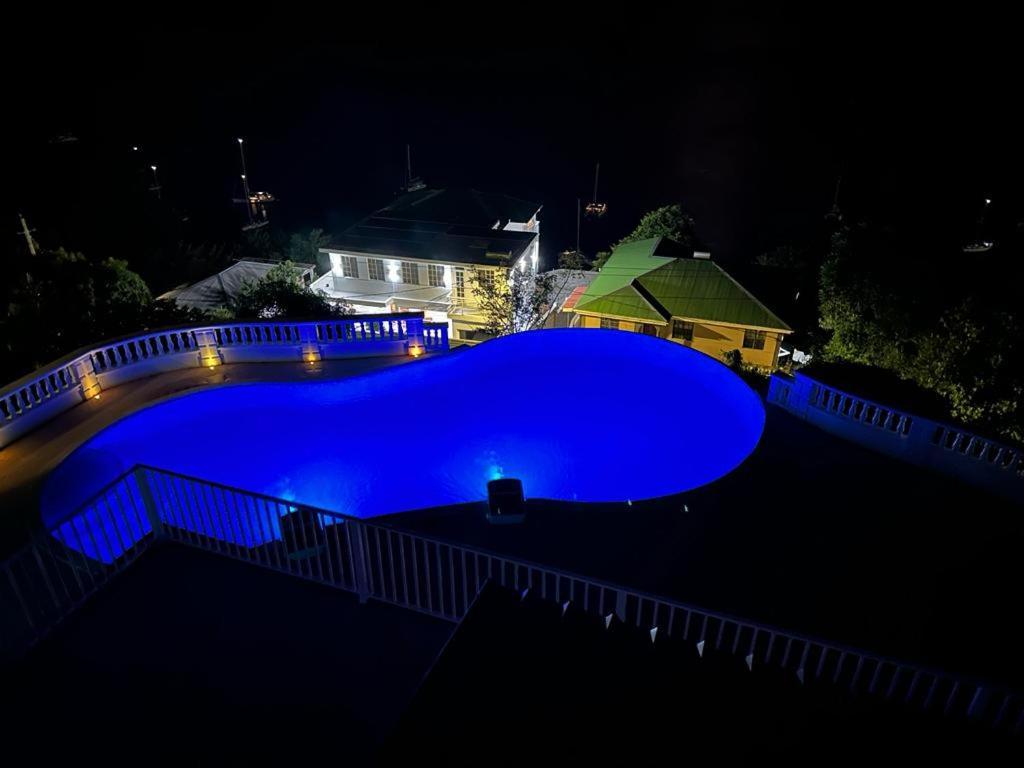 Eldorado Guesthouse & Car Rental 罗索 外观 照片