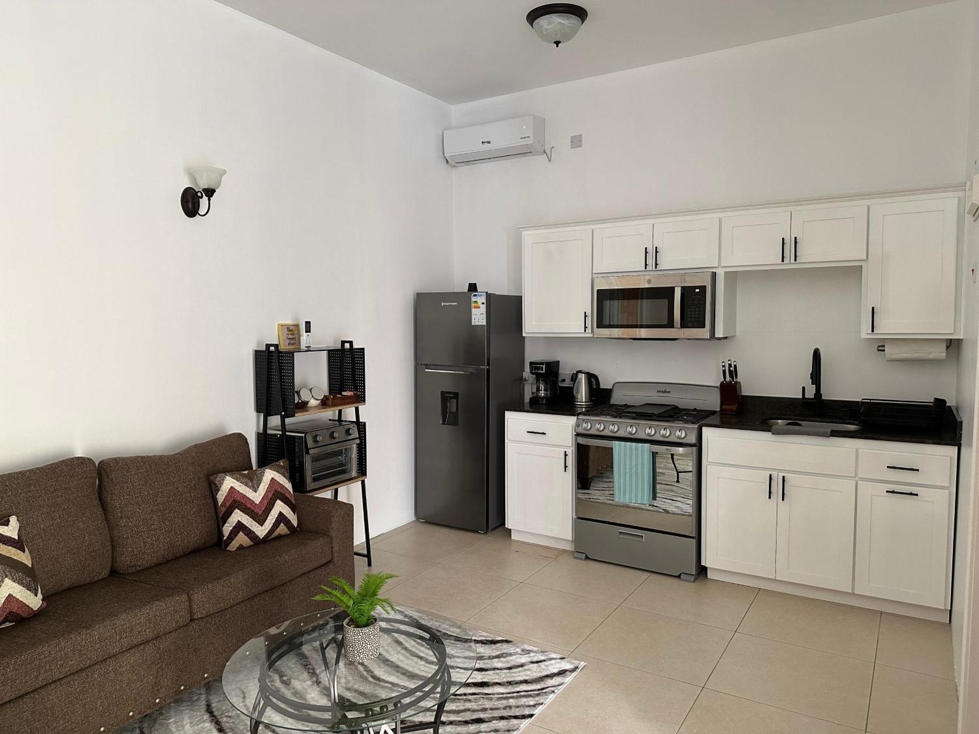 Eldorado Guesthouse & Car Rental 罗索 外观 照片