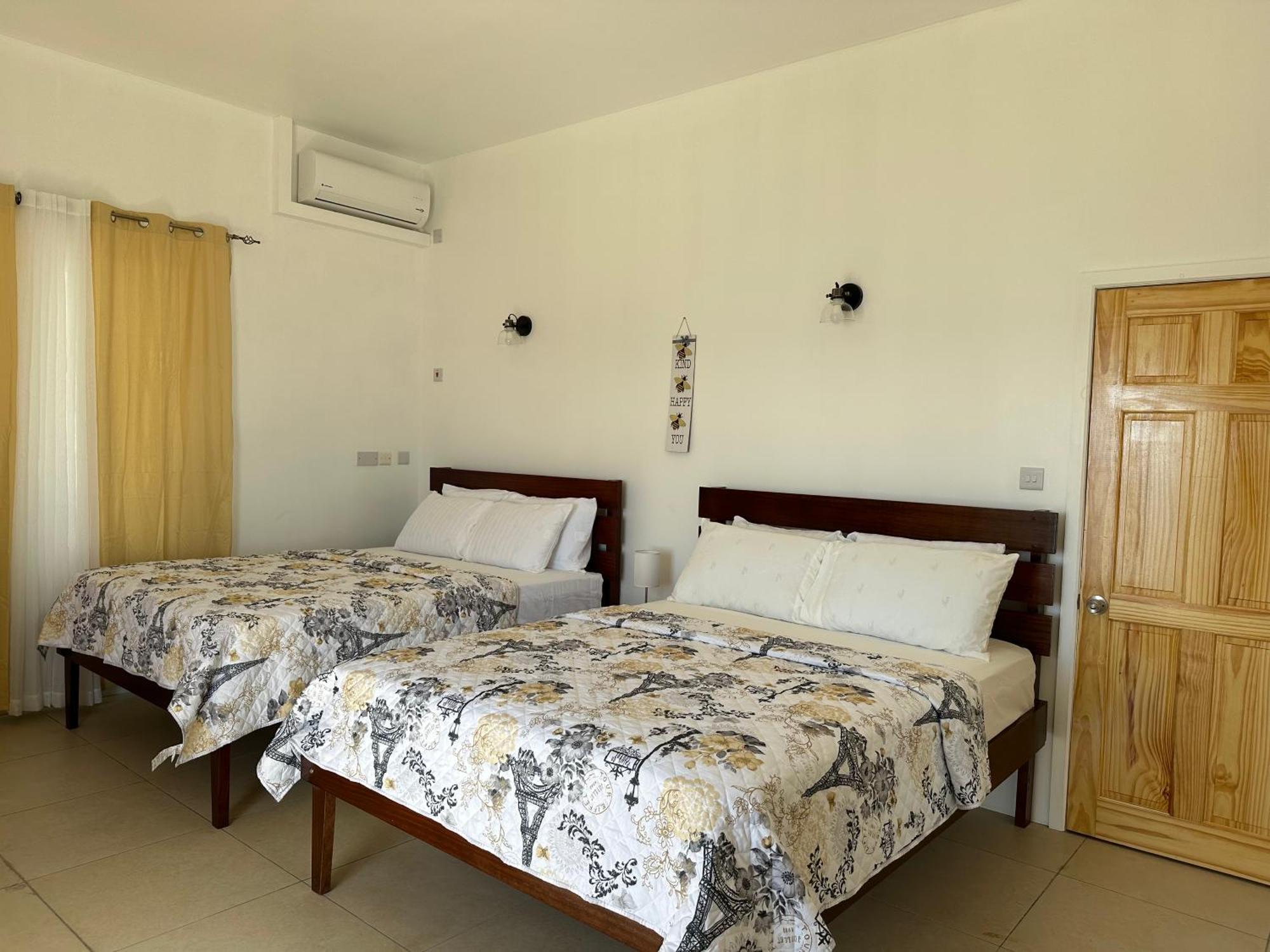 Eldorado Guesthouse & Car Rental 罗索 外观 照片