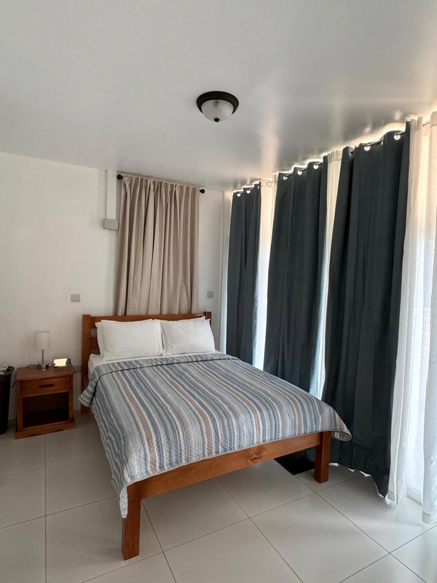 Eldorado Guesthouse & Car Rental 罗索 客房 照片